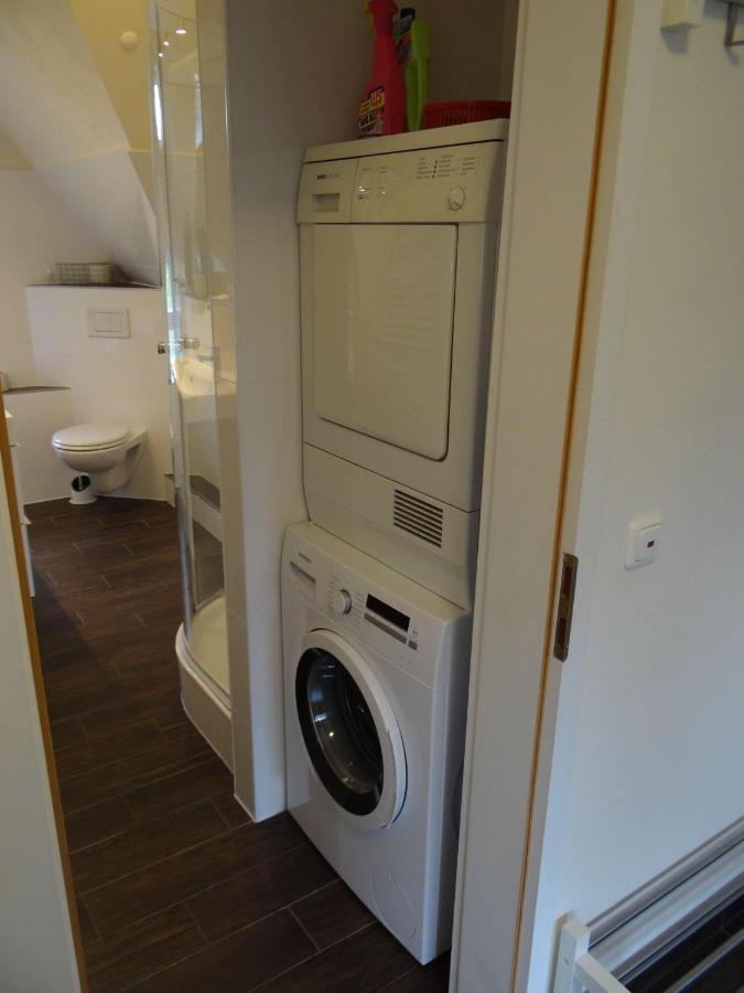 Ferienwohnung-Dg-Im-Reetdachhaus-Im-Ort-Welt Zewnętrze zdjęcie