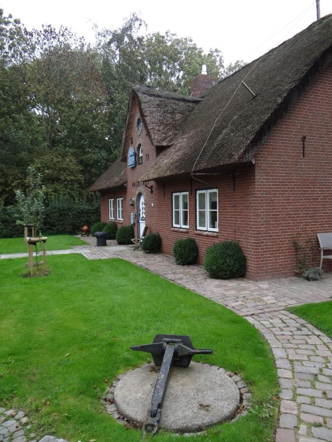 Ferienwohnung-Dg-Im-Reetdachhaus-Im-Ort-Welt Zewnętrze zdjęcie